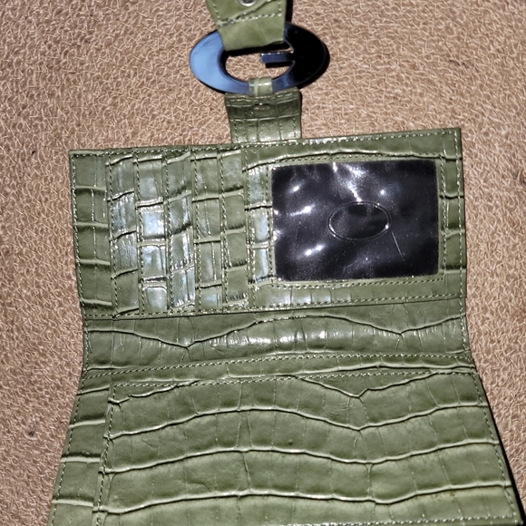 Guess wallet - Picture 3 of 6